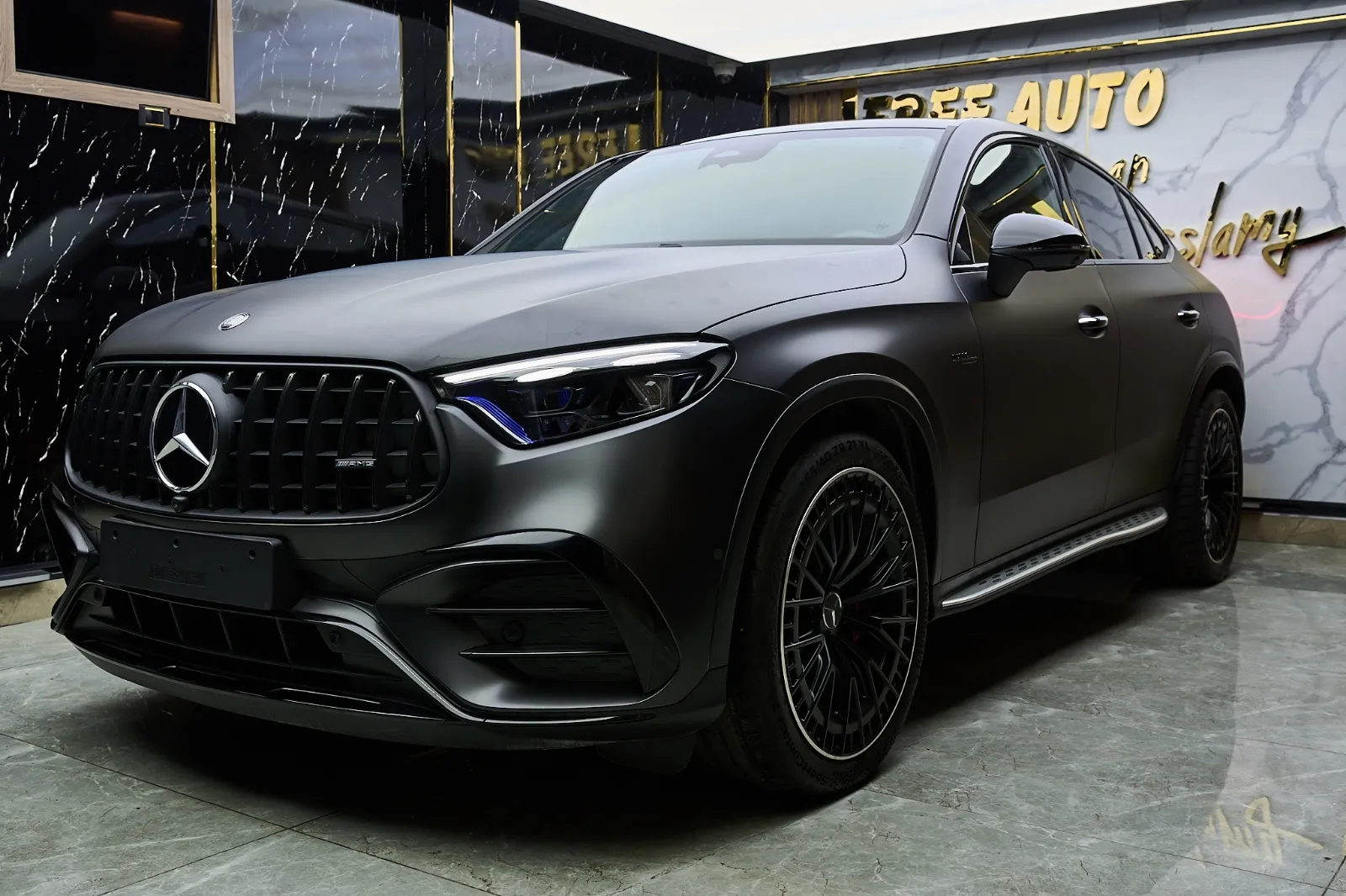 Mercedes Benz GLC Class 2025